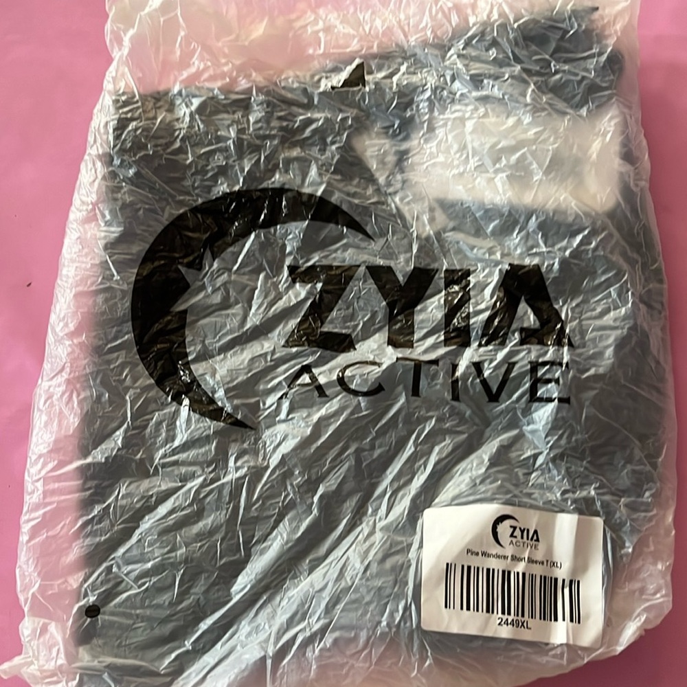 ZYIA Activewear- Pine Wanderer Short Sleeve T